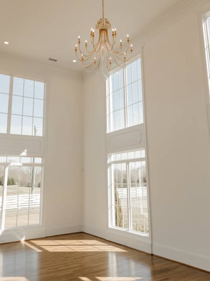 Instagram: the empty ballroom with its chandelier and tall windows