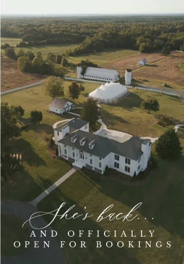 TikTok: an aerial view of the estate: she's back and open for bookings